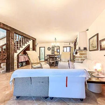 Via Arno Apartment